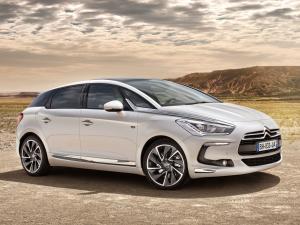 Citroen DS5 HYbrid4 2011 года